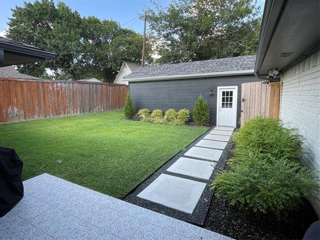 Building Photo - 3002 Canyon Brook Dr