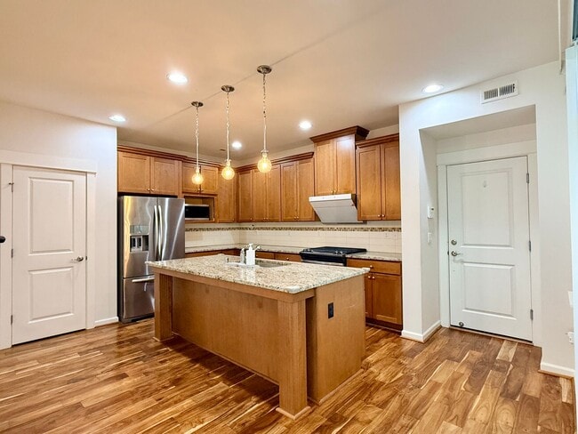 Building Photo - Well-Maintained 3-Bedroom + Loft & A/C in Sought-After Timber Creek