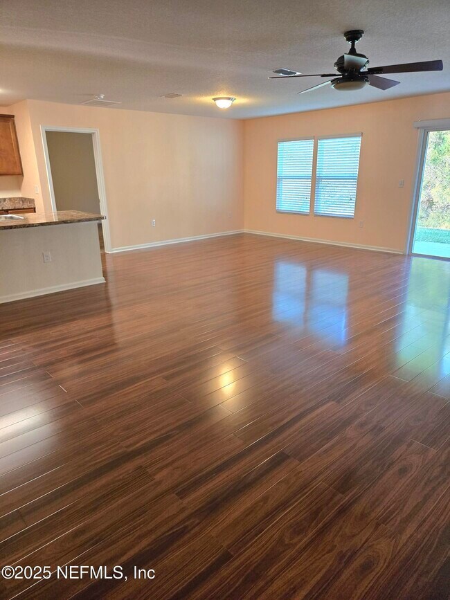 Building Photo - 2333 Sotterley Ln