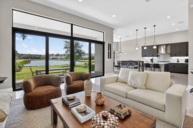 Building Photo - 17358 Santaluce Mnr