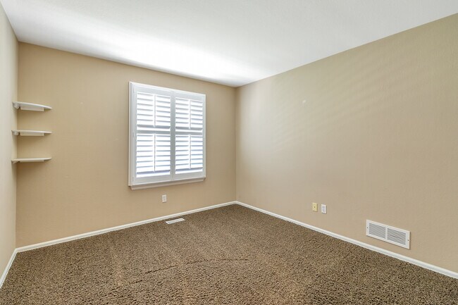 Building Photo - 4825 W 127th Pl