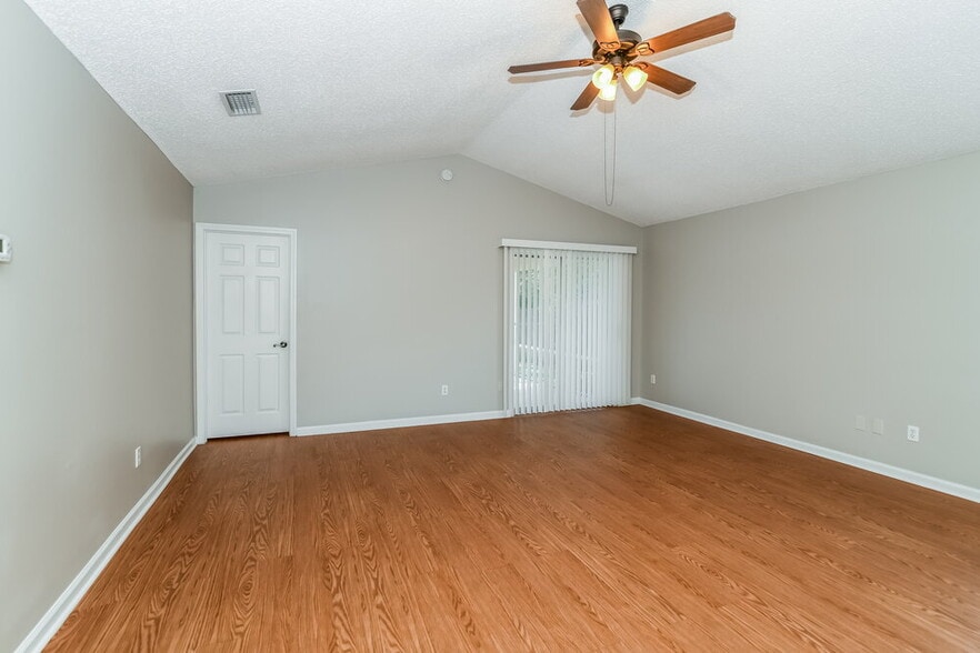 Building Photo - 3111 Wavering Ln