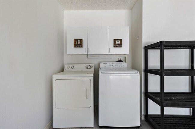 Building Photo - 2014 Johnson Ct