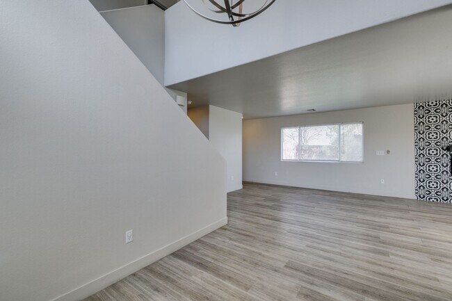 Building Photo - SUMMERLIN BEAUTY WITH TONS OF UPGRADES*3 LARGE BEDROOMS*COMMUNITY POOL*