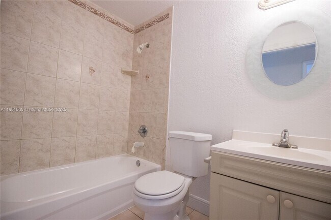 Building Photo - 15650 NW 39th Ct