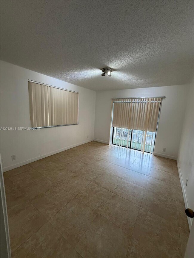 Building Photo - 8100 Geneva Ct