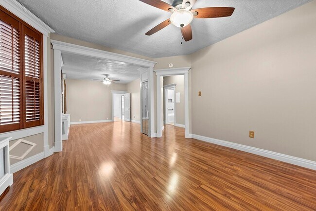 Building Photo - 302 Clerk St