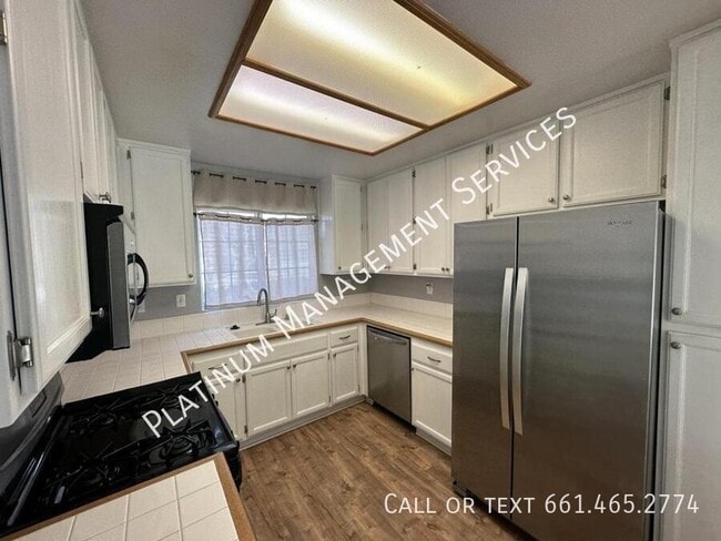 Building Photo - 45712 St Andrews St