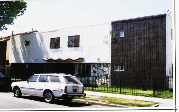 Primary Photo - 1427 West Parade Street