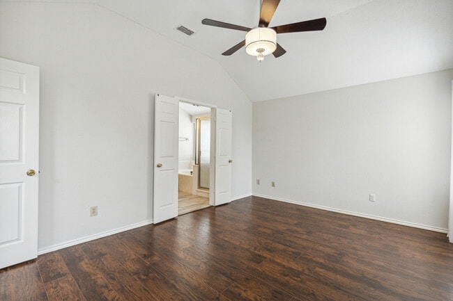 Building Photo - 4305 Durango Ln