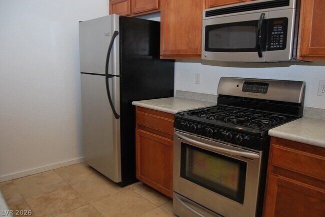 Building Photo - 8805 Jeffreys St