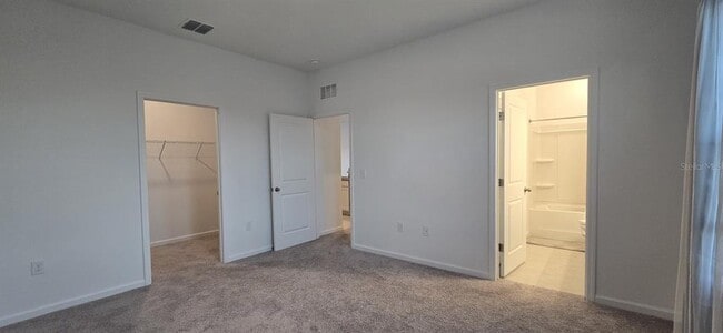 Building Photo - 452 Hennepin Lp