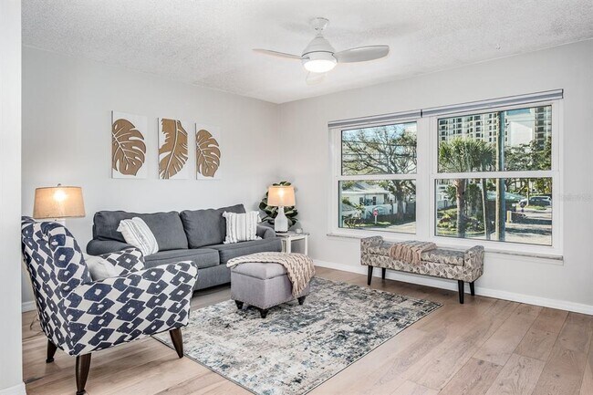 Building Photo - 7151 Sunset Way