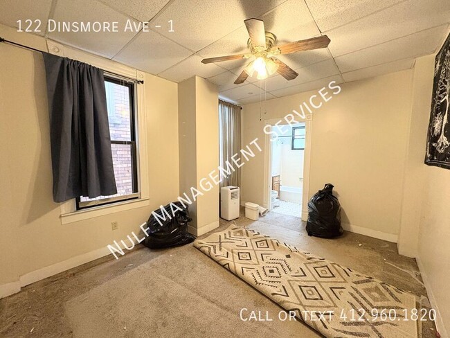 Building Photo - 1 bed, 1 bath unit in Crafton