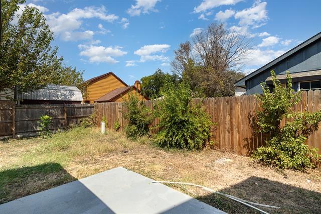 Building Photo - 6767 Dandelion Dr