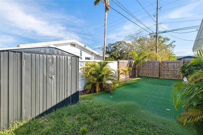 Building Photo - 2000 57th St N