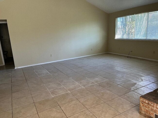 Building Photo - 1407 Fieldstone Dr