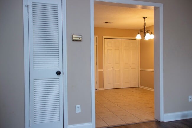Building Photo - Half off first month rent move in special!