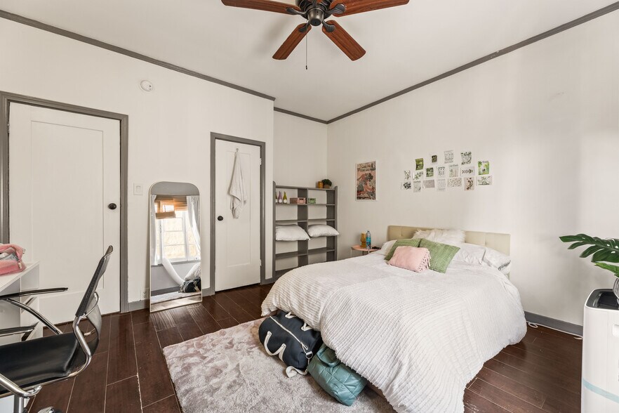 Building Photo - 2814 Ellendale Pl