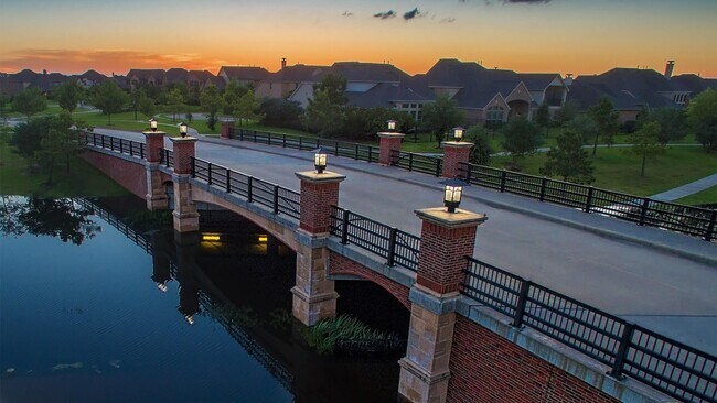 Building Photo - 19715 Hale Hollow Creek Dr