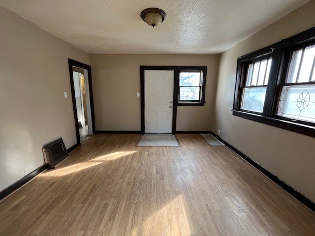 Building Photo - 1210 N Johnson St