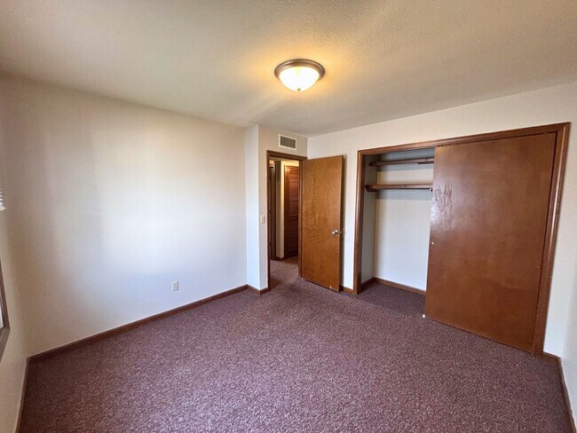 Building Photo - 1901 Sand Dollar Dr