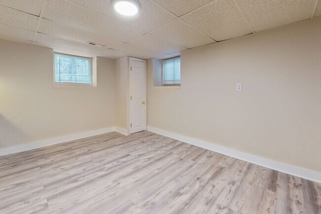 Building Photo - 3440 Mayfield Ave
