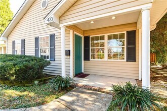 Building Photo - Lindley Park 3 bedroom
