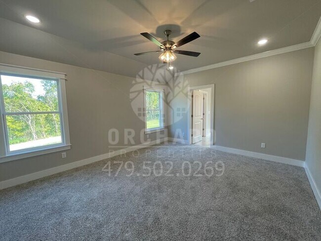 Building Photo - Bella Vista- Single-Family Home- Sought After Creekwood Plan