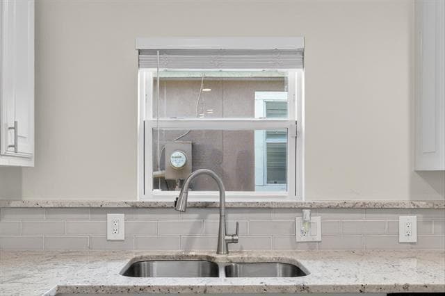 Building Photo - 4315 Cabell Dr