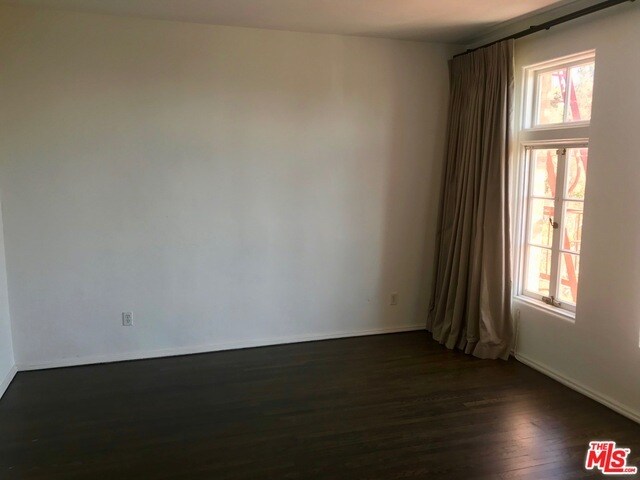 Building Photo - 1287 N Crescent Heights Blvd