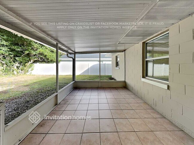 Building Photo - 1557 Nottingham Dr