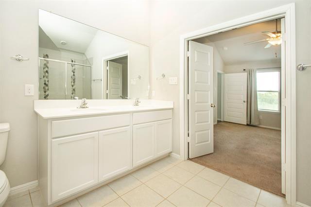 Building Photo - 8840 Landergin Mesa Dr