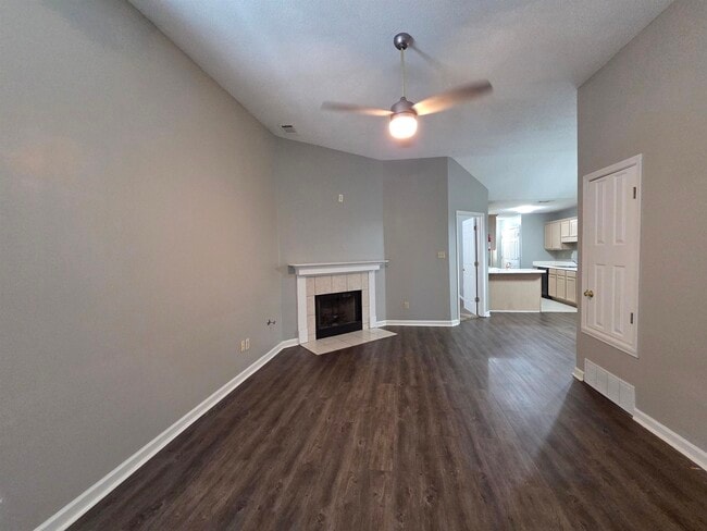 Building Photo - 7733 Shadowland Dr