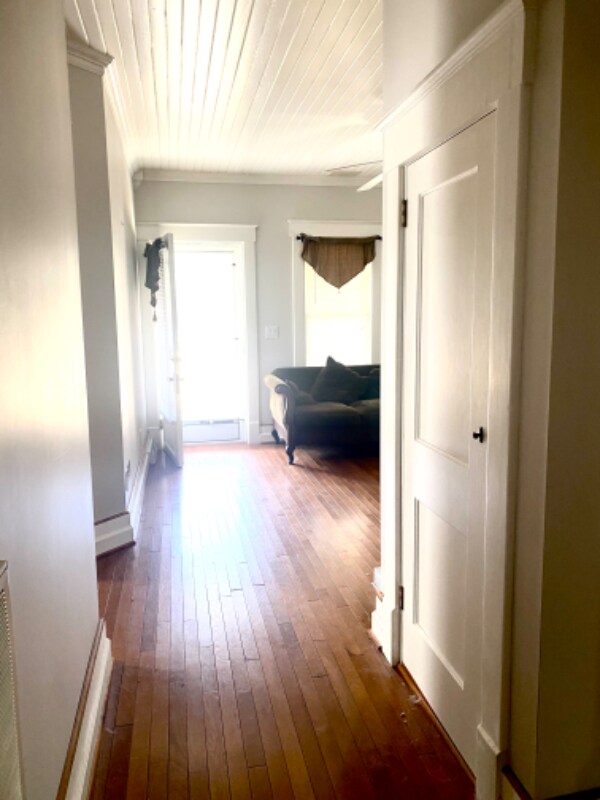 Building Photo - 2621 Lovick Rd