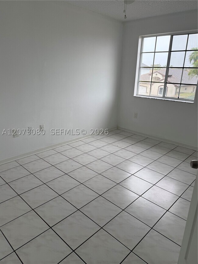 Building Photo - 15870 SW 85th St