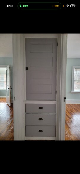 Building Photo - 1333 Sloane Ave