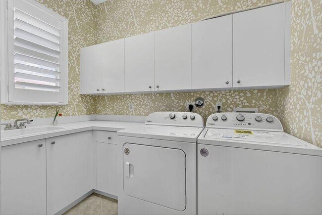 Building Photo - 10418 Orchid Reserve Dr