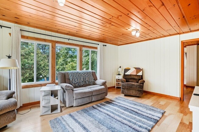 Building Photo - N3219 Cherry Rd