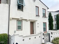 Building Photo - 356 Solares St