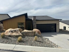 Building Photo - 1340 Rockwood Dr