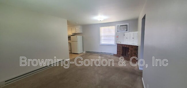 Building Photo - 4924 Briarwood Dr