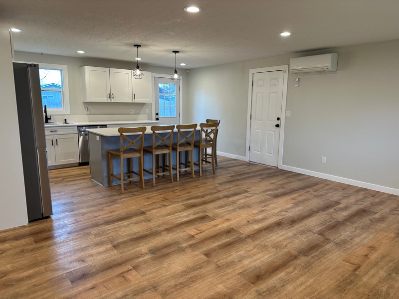 Building Photo - 570 15th St