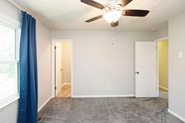 Building Photo - 930 Claudius Ct