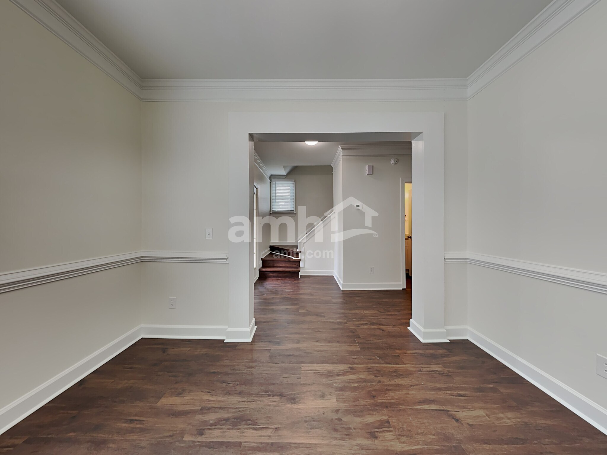 Building Photo - 135 Lonetree Dr