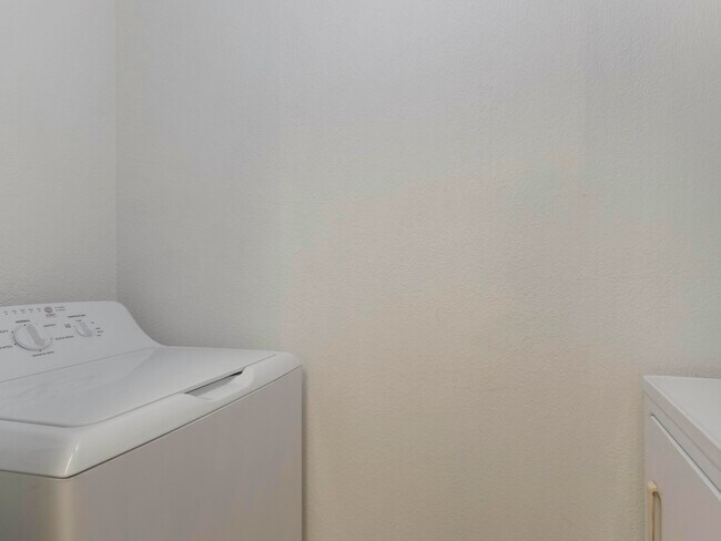 Building Photo - 1660 Renaissance Commons Blvd