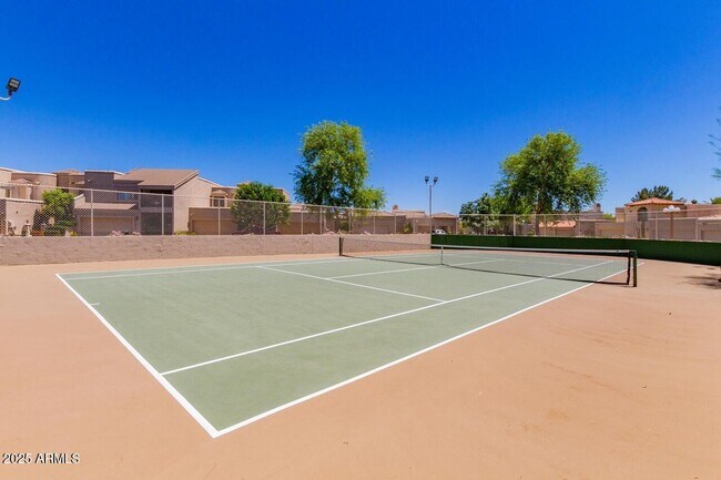 Building Photo - 8100 E Camelback Rd