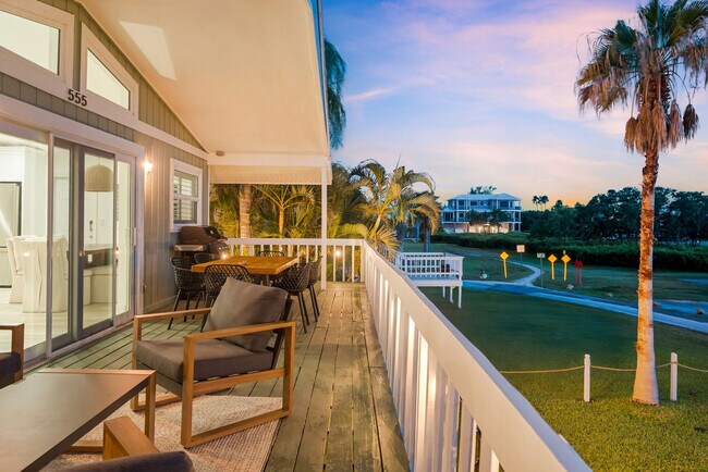 Building Photo - 555 S Gulf Dr