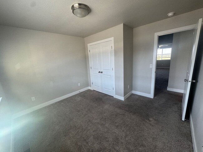 Building Photo - 263 E 3100 N