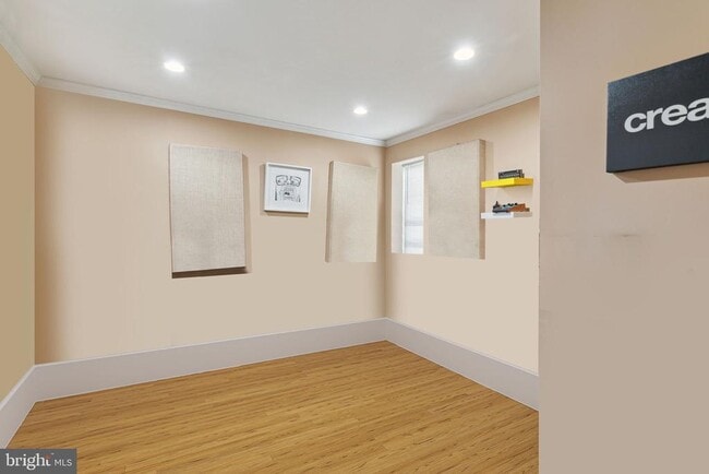 Building Photo - 3009 W Girard Ave